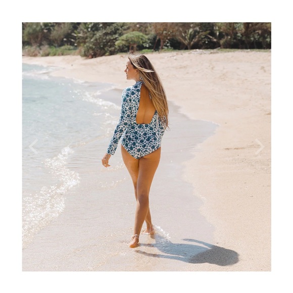 Albionfit SANTORINI LONG SLEEVE RASH GUARD ONE-PIECE SOLD OUT - Picture 3 of 5